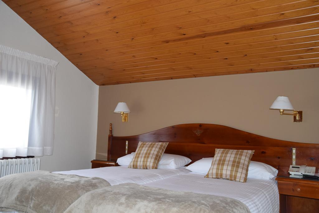 Hotel Roca Альп Екстер'єр фото