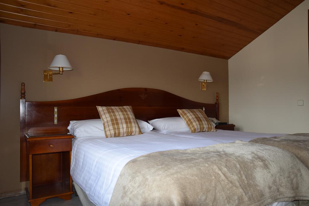 Hotel Roca Альп Екстер'єр фото