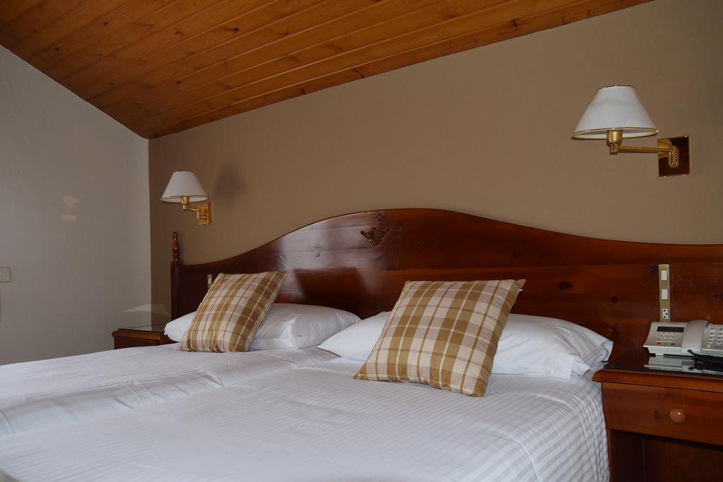 Hotel Roca Альп Екстер'єр фото
